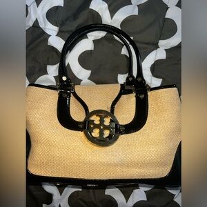 RARE Tory Burch Bag with Straw and Black Leather Patent